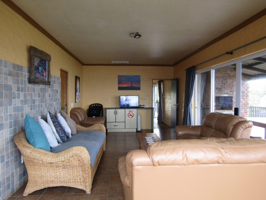 6 Bedroom Property for Sale in Oyster Bay Eastern Cape